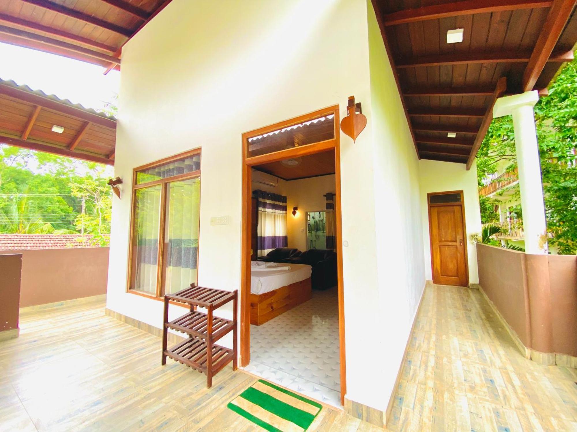 Rekawa Turtle Gate Hotel Tangalle Exteriör bild