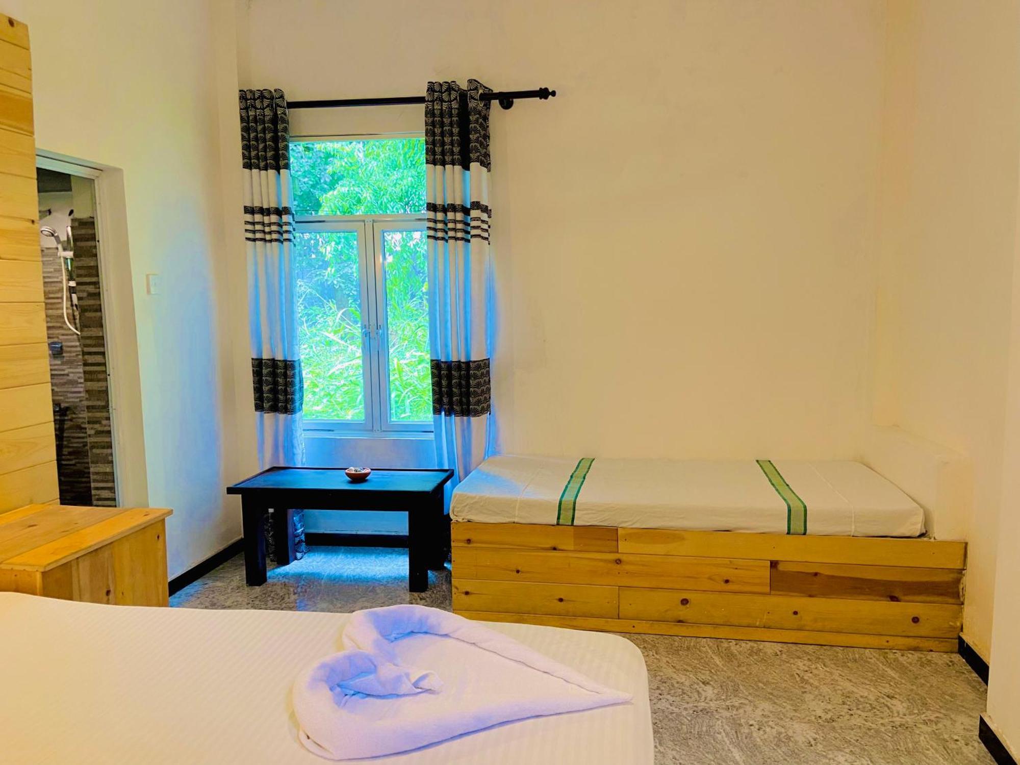 Rekawa Turtle Gate Hotel Tangalle Exteriör bild