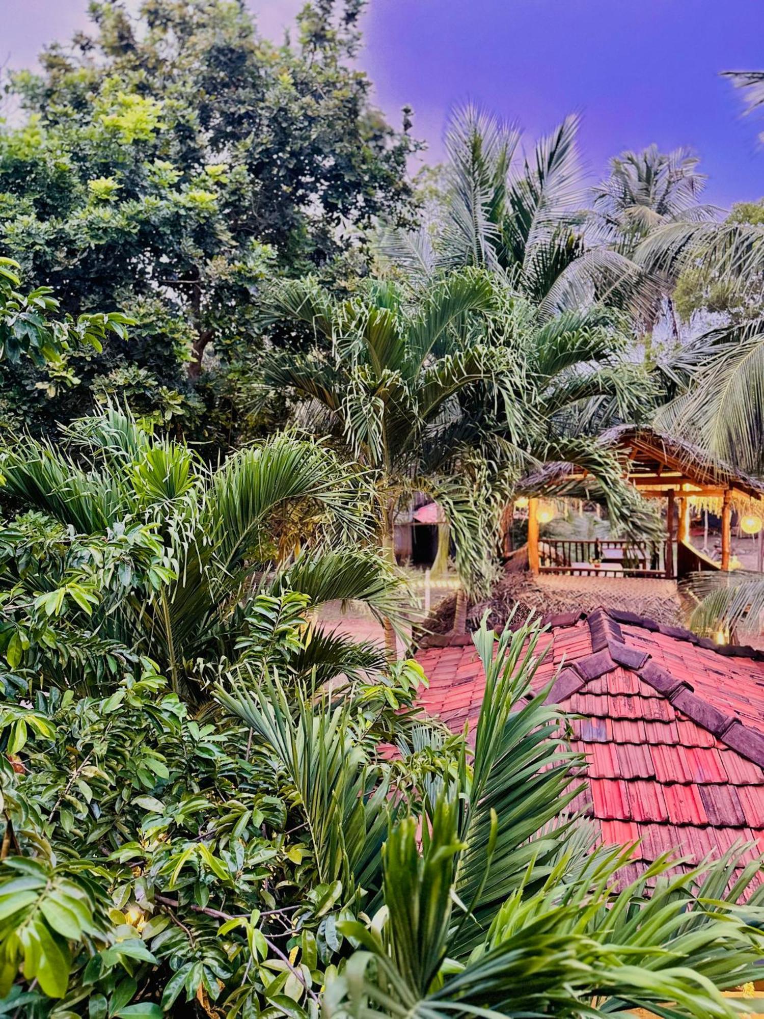 Rekawa Turtle Gate Hotel Tangalle Exteriör bild