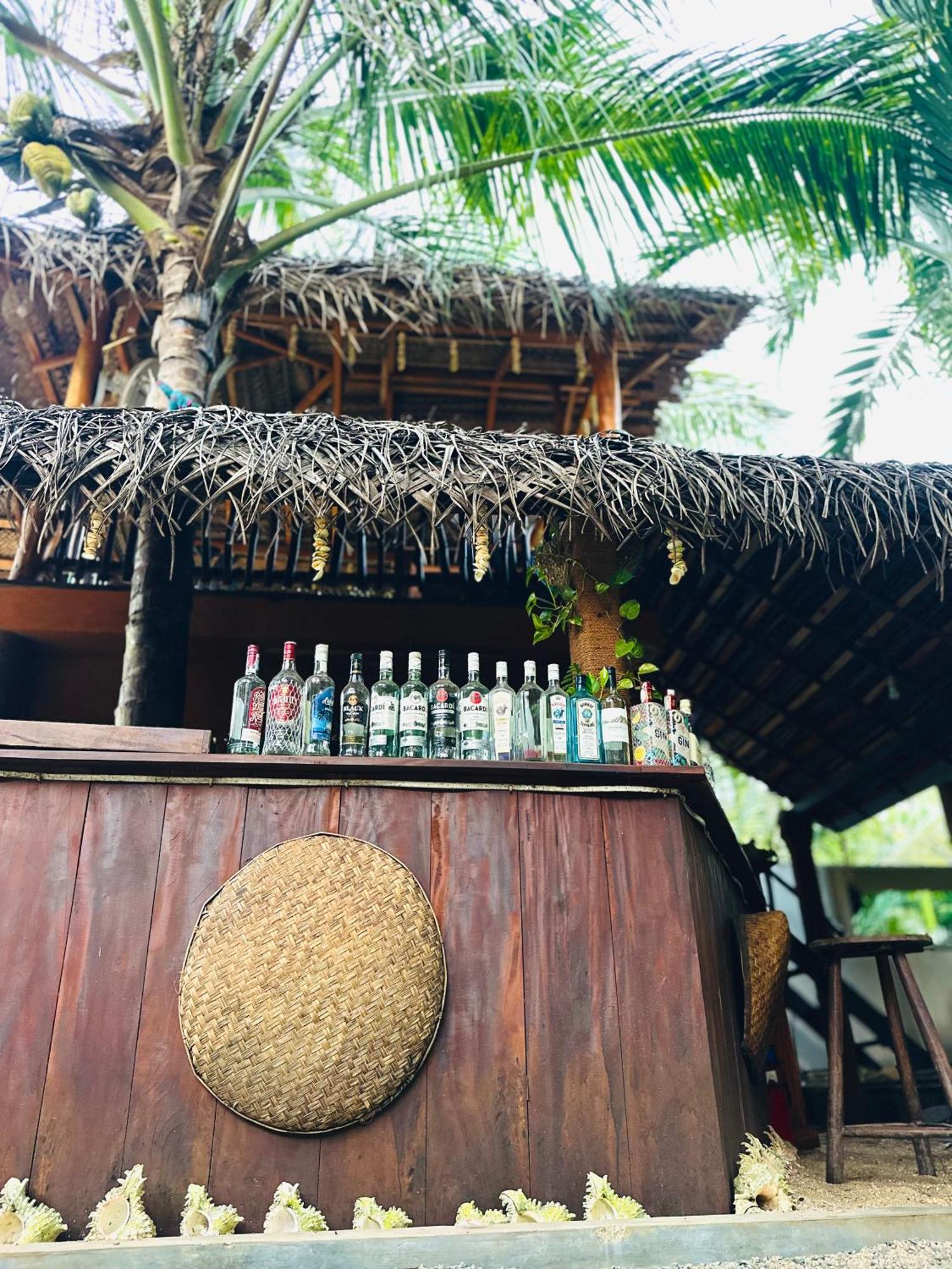 Rekawa Turtle Gate Hotel Tangalle Exteriör bild